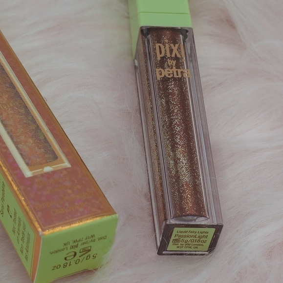 Pixi Passion Light Liquid Fairy Lights Glimmery Shadow - Picture 5 of 6